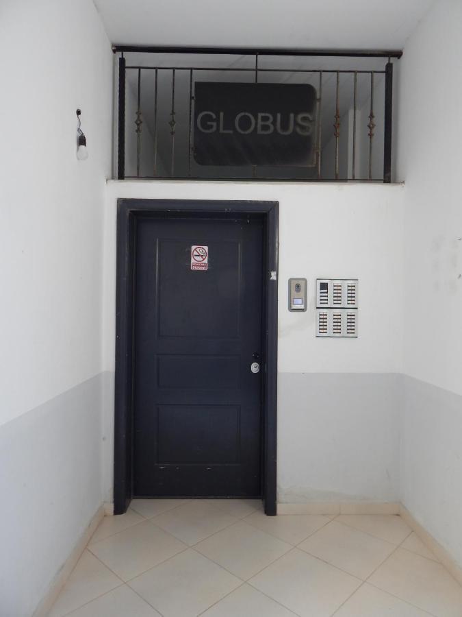 Modern Spacious 1 Bedroom Flat Next To The *