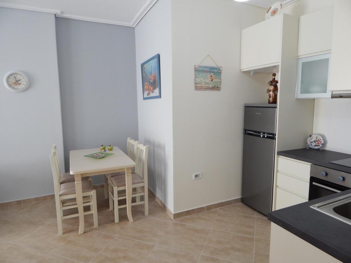 Modern Spacious 1 Bedroom Flat Next To The Apartament *