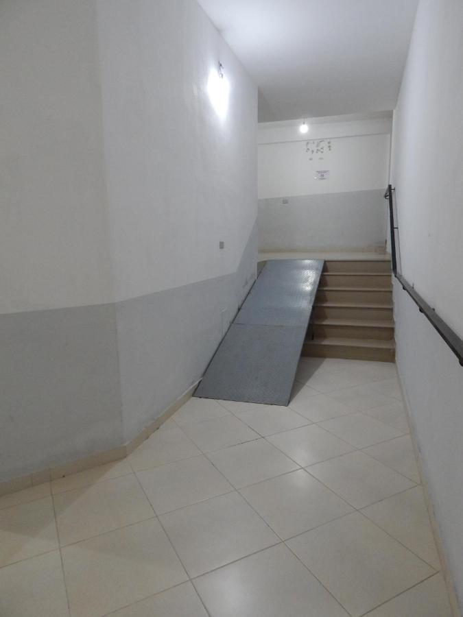 Apartament Modern Spacious 1 Bedroom Flat Next To The Wlora